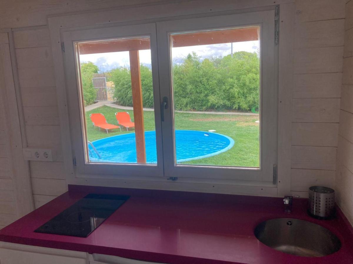 Hermoso Bungalow De Madera Sevilla Eksteriør bilde